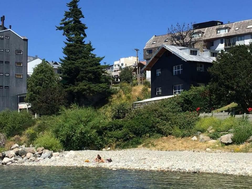 Berkana Hostel Bariloche מראה חיצוני תמונה